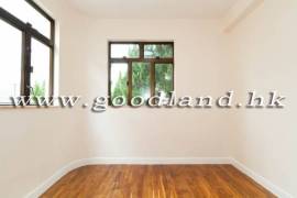 SAI KUNG Detached House For Sale | Resort Complex, Communal Pool & 4 Bedrooms
