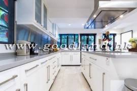 SAI KUNG Detached House For Sale | Private Gate Parking, Greenery & 4 Bedrooms