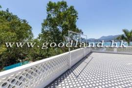 SAI KUNG End Unit Village House For Sale | Huge Garden, Sea Greenery View & 3 En-Suites