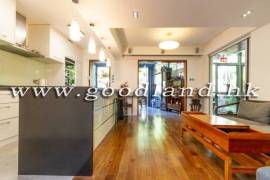 SAI KUNG End House For Sale | Private Gate, 3 Parking Spaces & Greenery View
