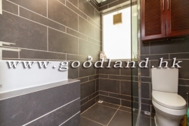 SAI KUNG End House For Sale | Private Gate, 3 Parking Spaces & Greenery View