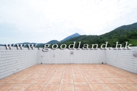 SAI KUNG Village House For Sale | Huge Fenced Garden, Greenery View & Equipped Kitchen