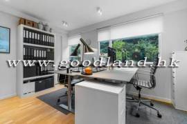 SAI KUNG Semi-Detached House For Sale | Town View, Terrace & Walk to Town
