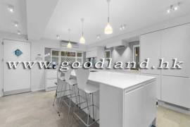 SAI KUNG Semi-Detached House For Sale | Town View, Terrace & Walk to Town