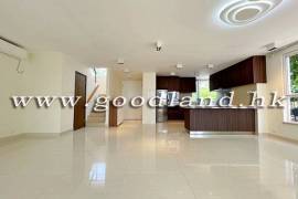 SAI KUNG Village House For Sale | End Unit, Peaceful Location, Green View & 4 Bedrooms