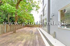 SAI KUNG Village House For Sale | End Unit, Peaceful Location, Green View & 4 Bedrooms