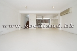 SAI KUNG Village House For Sale | Stunning Sea View, Lawn Garden & 4 Bedrooms