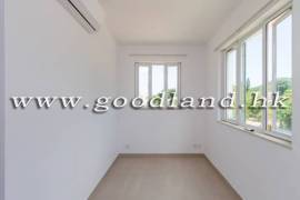 SAI KUNG Detached House For Sale | Fenced Garden, Deeded Parking & Greenery View