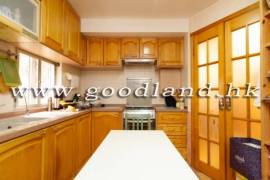SAI KUNG Village House For Sale | Open Sea View, Parking Next to House & 4 Bedrooms