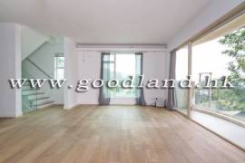SAI KUNG Detached House For Sale | Beautiful Garden, Sea Greenery View & Parking