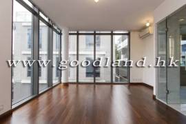 SAI KUNG Village House For Sale | Close to Town, Huge Garden & 4 En-Suites