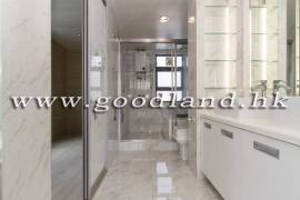 SAI KUNG Village House For Sale | Close to Town, Huge Garden & 4 En-Suites