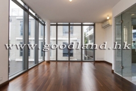 SAI KUNG Village House For Sale | Close to Town, Huge Garden & 4 En-Suites