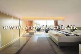 SAI KUNG Village House For Sale | Walk to Town, Sea Greenery View & Communal Pool