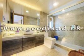 SAI KUNG Village House For Sale | Walk to Town, Sea Greenery View & Communal Pool