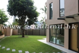 SAI KUNG Semi-Detached House For Sale | Huge Garden, Communal Pool & 4 Bedrooms