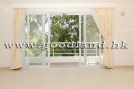 SAI KUNG Mid-Level Village House For Sale | Private Gate Parking, Huge Fenced Garden