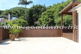 SAI KUNG Mid-Level Village House For Sale | Private Gate Parking, Huge Fenced Garden
