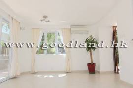 SAI KUNG Mid-Level Village House For Sale | Private Gate Parking, Huge Fenced Garden