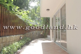 SAI KUNG Mid-Level Village House For Sale | Private Gate Parking, Huge Fenced Garden