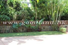 SAI KUNG Mid-Level Village House For Sale | Private Gate Parking, Huge Fenced Garden