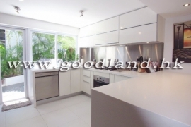 SAI KUNG Detached Village House For Sale | Front Rear Gardens, Communal Pool & 2 Parking Spaces