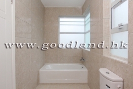 SAI KUNG Village House For Sale | Hottest Location, Open Kitchen & 4 En-Suites