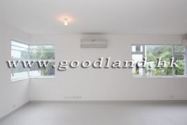 SAI KUNG Village House For Sale | Hottest Location, Open Kitchen & 4 En-Suites