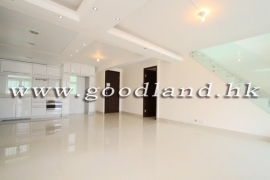 SAI KUNG Village House For Sale | Tranquil Sea View Garden, Open Kitchen & 3 Bedrooms