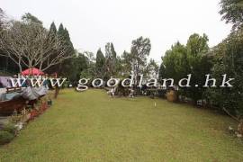 SAI KUNG Mid-Level Detached House For Sale | Huge Fenced Garden & Ample Parking
