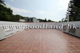 SAI KUNG Upper Duplex For Sale | Rooftop, Communal Pool & 3 Bedrooms