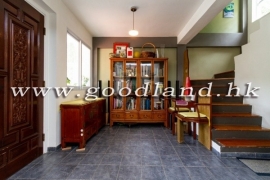 SAI KUNG Village House For Sale | Tranquil Greenery View, Garden & Equipped Kitchen