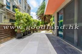 SAI KUNG Village House For Sale | Close to Town, Equipped Kitchen & Nice Garden