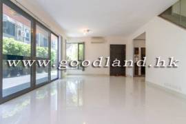 SAI KUNG Village House For Sale | Close to Town, Equipped Kitchen & Nice Garden