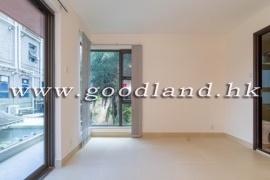SAI KUNG Village House For Sale | Close to Town, Equipped Kitchen & Nice Garden