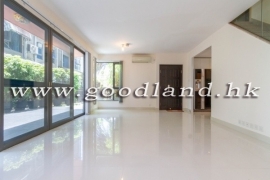 SAI KUNG Village House For Sale | Close to Town, Equipped Kitchen & Nice Garden