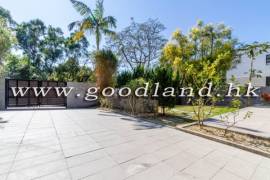 SAI KUNG Village House For Sale | Huge Lawn Garden, Private Gate Parking & 4 En-Suites