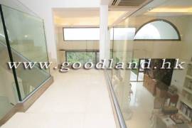 SAI KUNG Mid-Level Village House For Sale | Lawn Garden Pool, High Ceiling & Sea View