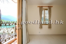 SAI KUNG Lower Duplex For Sale | Managed Complex, Spacious Layout &amp; 4 Bedrooms