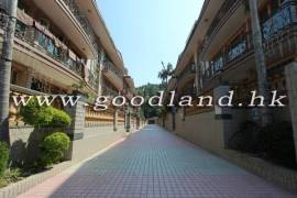 SAI KUNG Lower Duplex For Sale | Managed Complex, Spacious Layout & 4 Bedrooms