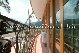 SAI KUNG Lower Duplex For Sale | Managed Complex, Spacious Layout &amp; 4 Bedrooms