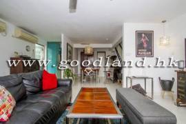 SAI KUNG Mid-Level Village House For Sale | Sea Greenery View, Minibus & Parking