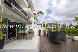 SAI KUNG Mid-Level Village House For Sale | Sea Greenery View, Minibus & Parking