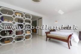SAI KUNG Mid-Level Village House For Sale | Sea Greenery View, Minibus & Parking