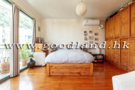 SAI KUNG Village House For Sale | Private Rooftop, Near Main Road & Public Transport