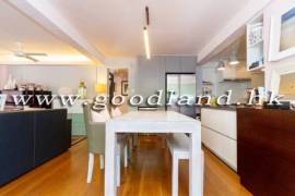SAI KUNG Village House For Sale | Close to Town, Greenery View & Renovation