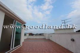 SAI KUNG Village House For Sale | Lawn Garden, Renovated, Open Kitchen & Close to Town