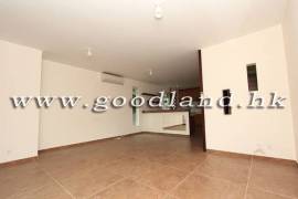 SAI KUNG Village House For Sale | Lawn Garden, Renovated, Open Kitchen & Close to Town