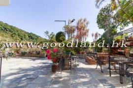 SAI KUNG Semi-Detached House For Sale | Private Gate, Garden & Walk to Town