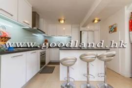 SAI KUNG Semi-Detached House For Sale | Private Gate, Garden & Walk to Town